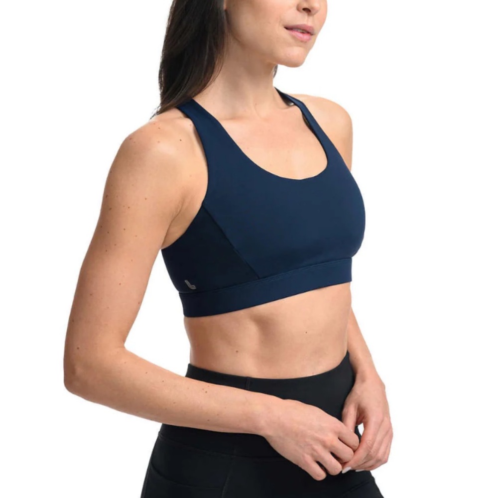 Lolë 2-Way Convertible Straps Sport Bra